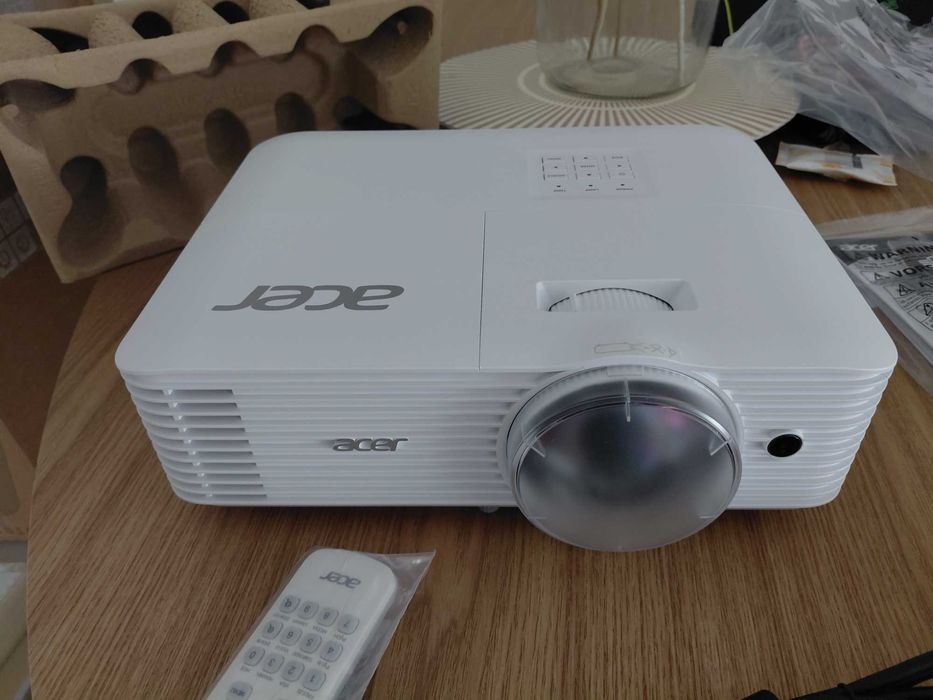 Projetor novo Acer sem garantia