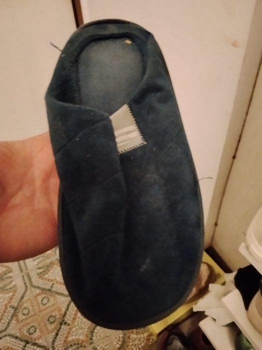 Calçado e roupa como nova pouco uso