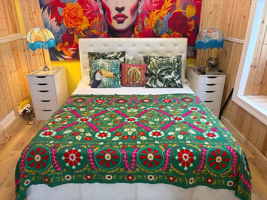 Cama completa com estrado