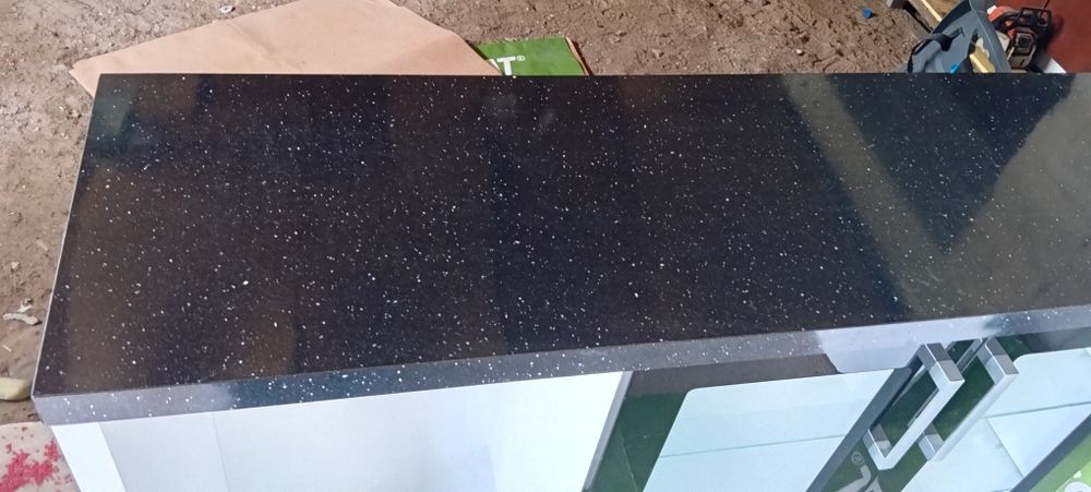 Wyspa kuchenna barek z blatem
