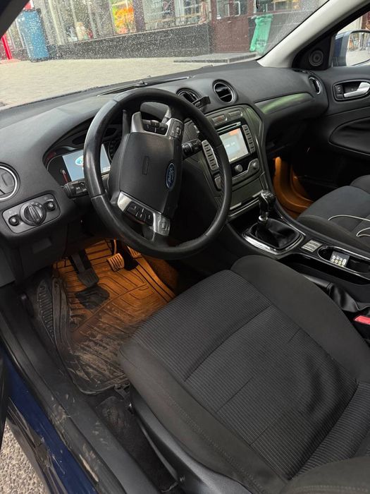 Продам авто  Ford  Mondeo