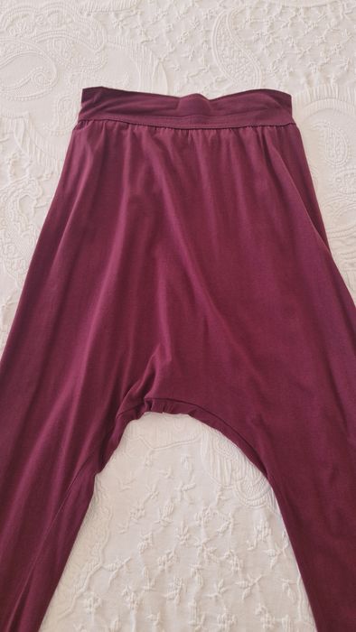 Calças bordeaux Pull & Bear tamanho M