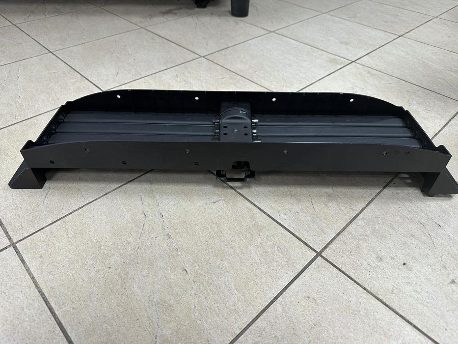 Нижні жалюзі з мотором Jeep Grand Cherokee WL