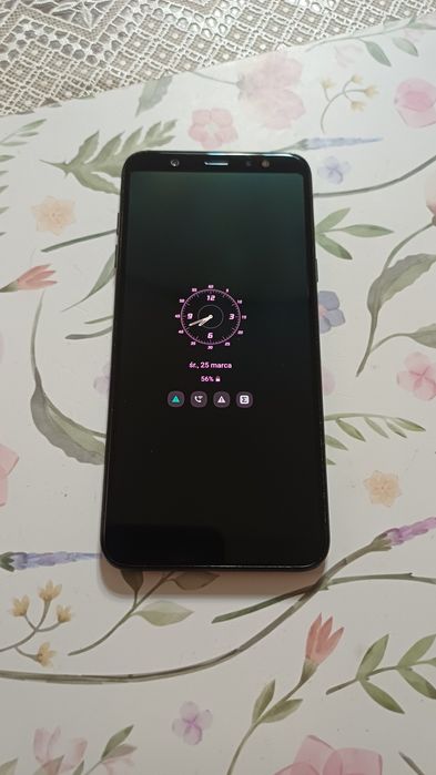 Smartfon samsung A6+