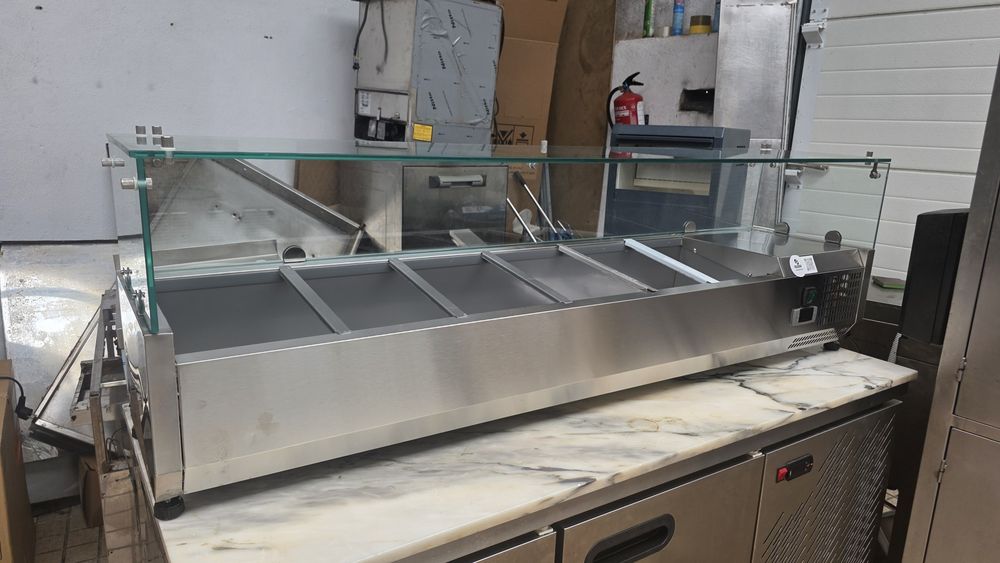 Vitrine ingredientes 1.50 mtr