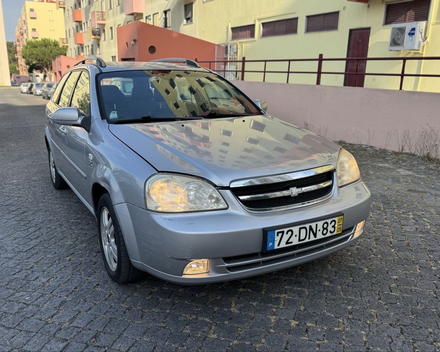 Chevrolet Nubira 1.6 gasolina com 150.000 mil km em bom estado geral.