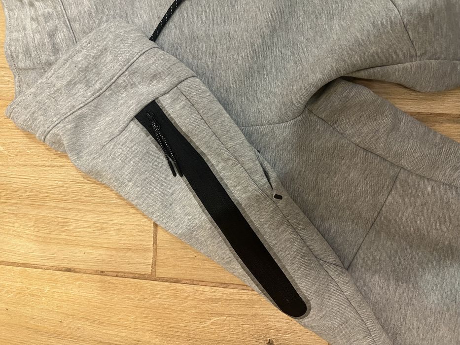 Штаны Nike Tech Fleece