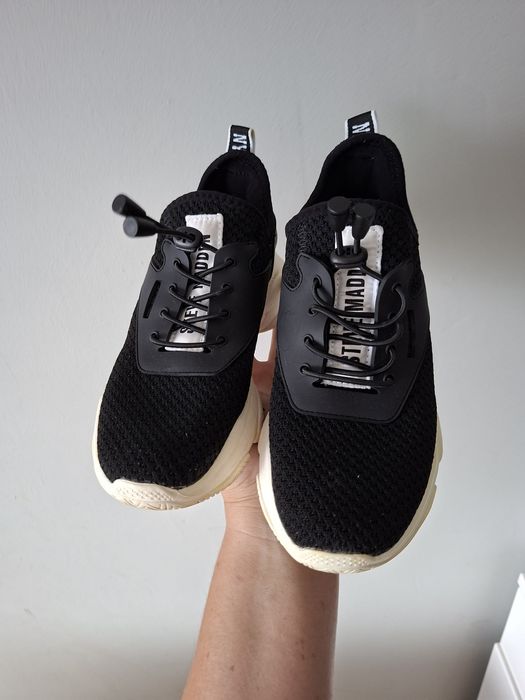 Czarny sneakersy Steve Madden