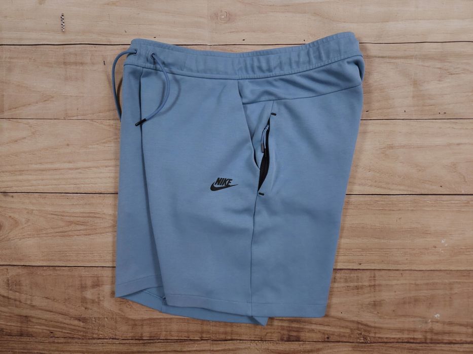 NIKE Spodenki Dresowe Tech Fleece Męskie r. M