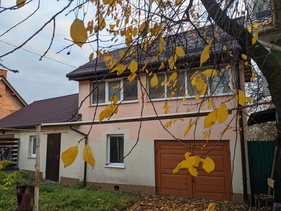 Продам частину будинку р-н 18 школи
