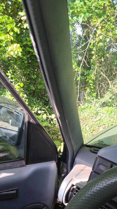 Land Rover Discovery 200 cubby box 150€