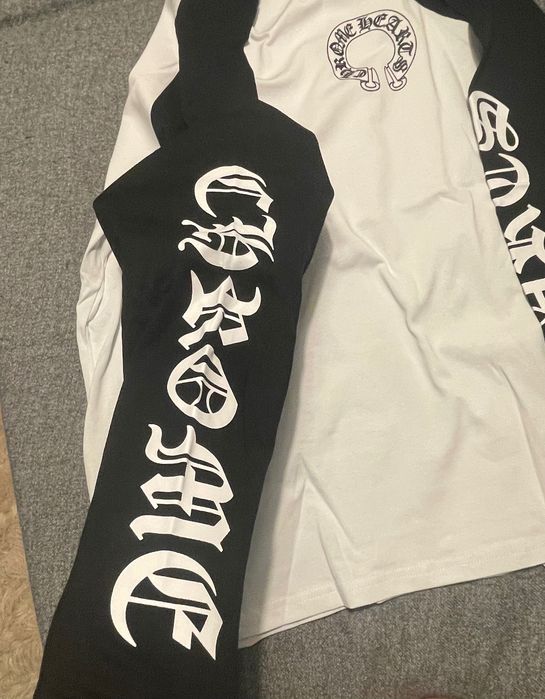 Chrome Hearts Manga Comprida Preta/Branca- Tamanho M