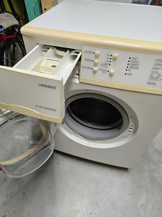 Máquina de lavar AEG LAVAMAT W 850

W 850