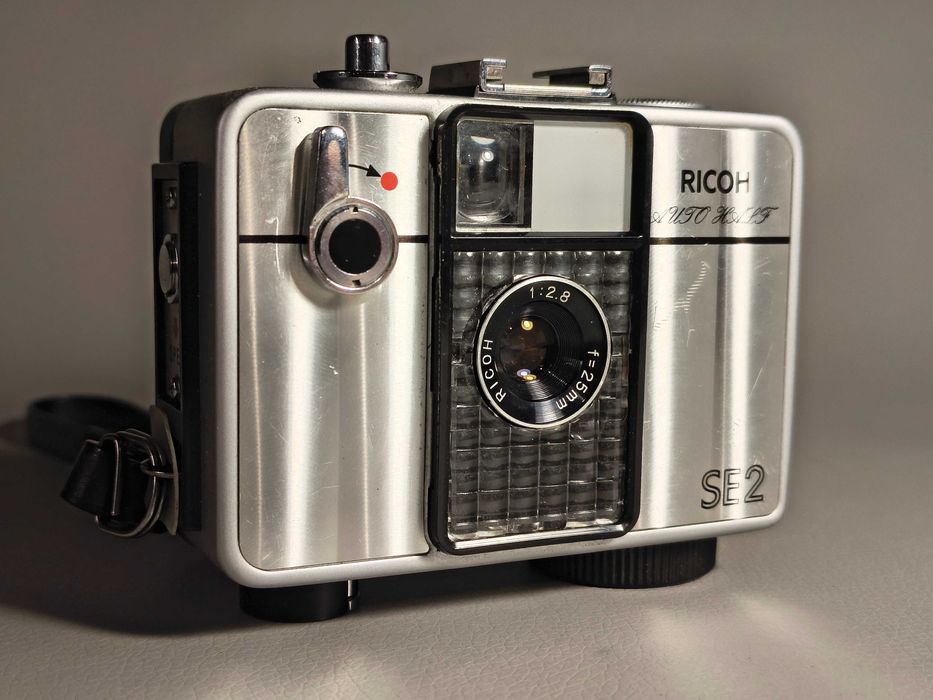 Плівковий Ricoh Auto Half SE2, напівкадр, обслужений і перевірений з плівкою!
