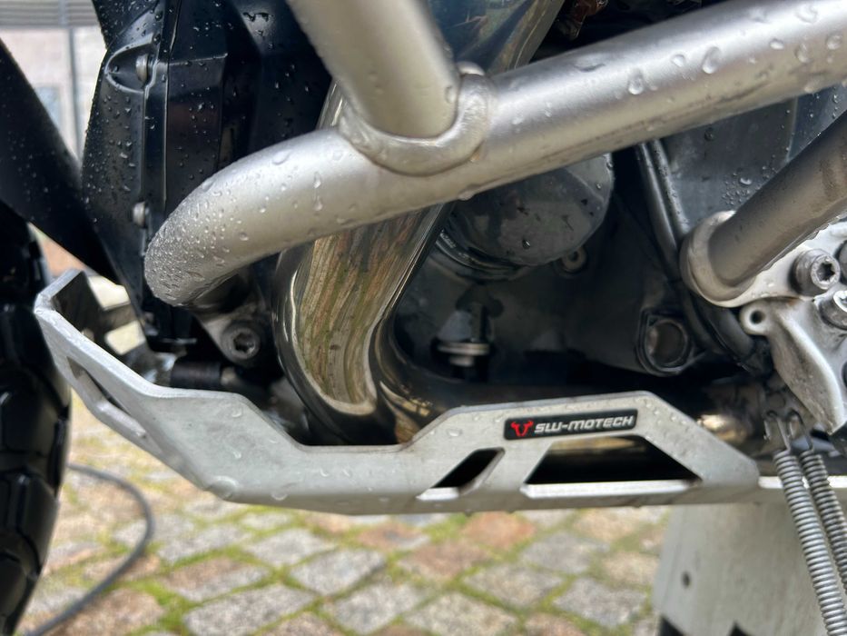 Vende-se BMW R 1250 GS Adventure (Julho 2021) €13,500