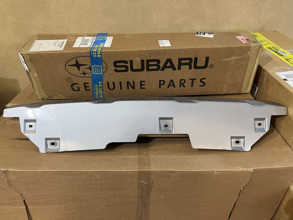Накладка бампера Subaru Outback b16 2020 2021 2022 2023 Субару