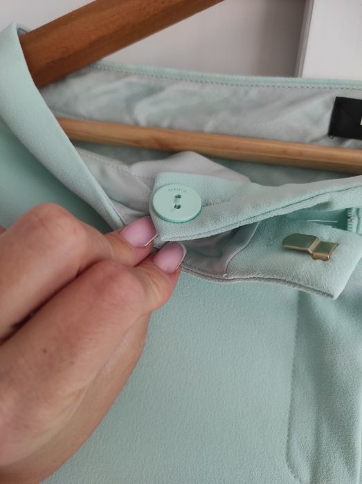 Nowe miętowe eleganckie spodnie Pinko IT 40