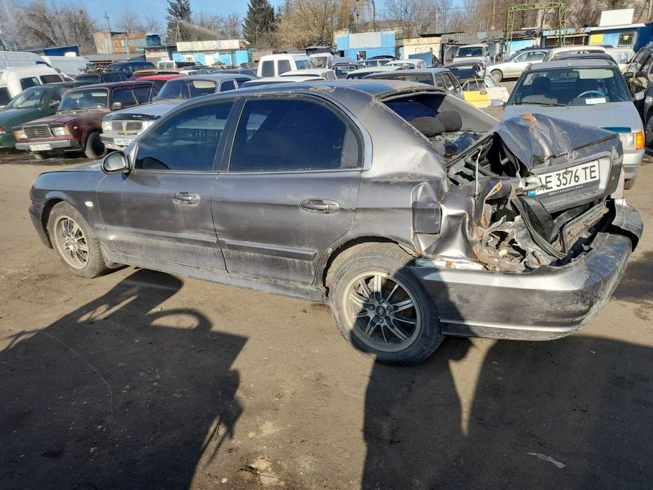 Разборка Hyndai Sonata 2004 рік 2.0 бензин