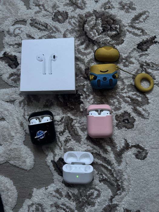 Лот airpods 2, кейс airpods 3