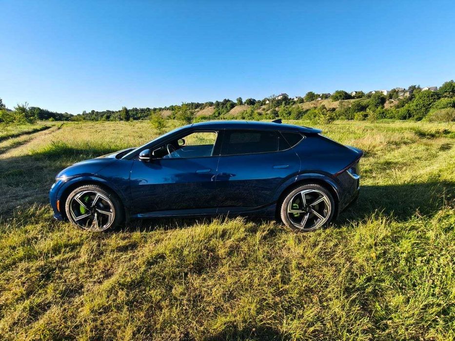 Автомобіль KIA EV6
