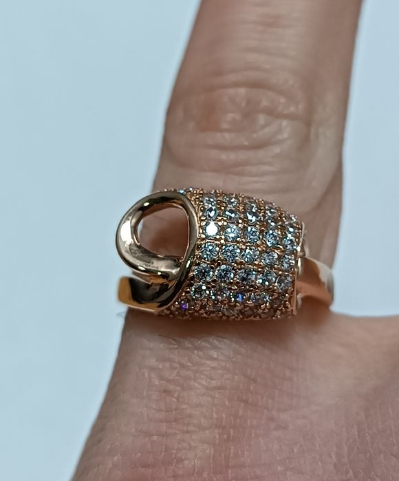 Золота каблучка 3.88г 585