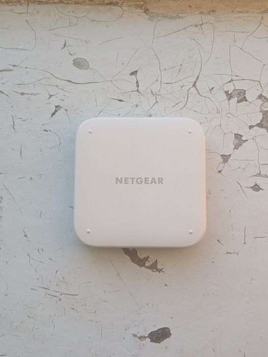 Netgear Nighthawk M6 (MR6110)