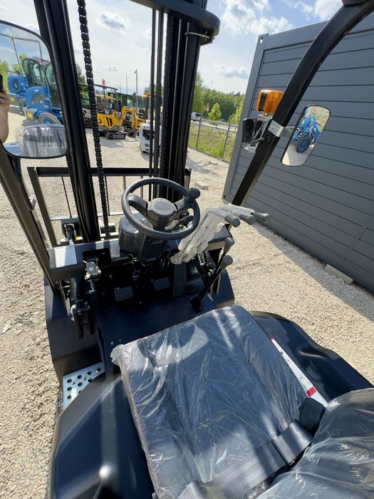 RAVOX WWD30 - Nowy Wozek widlowy diesel 3T