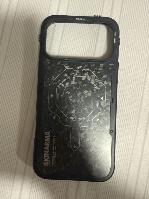 Чохли на iphone 17 pro max