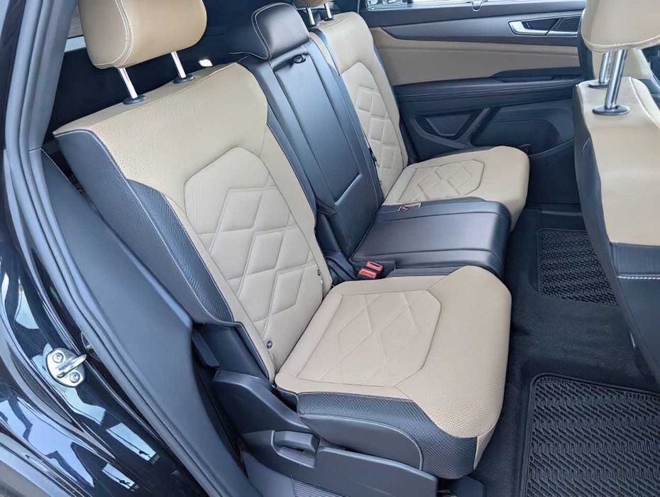 Volkswagen Atlas      2024