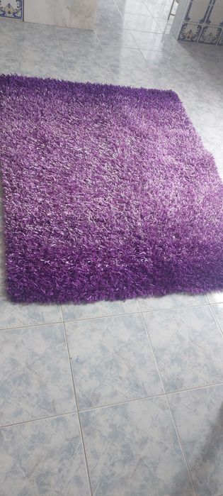 Vendo tapete roxo