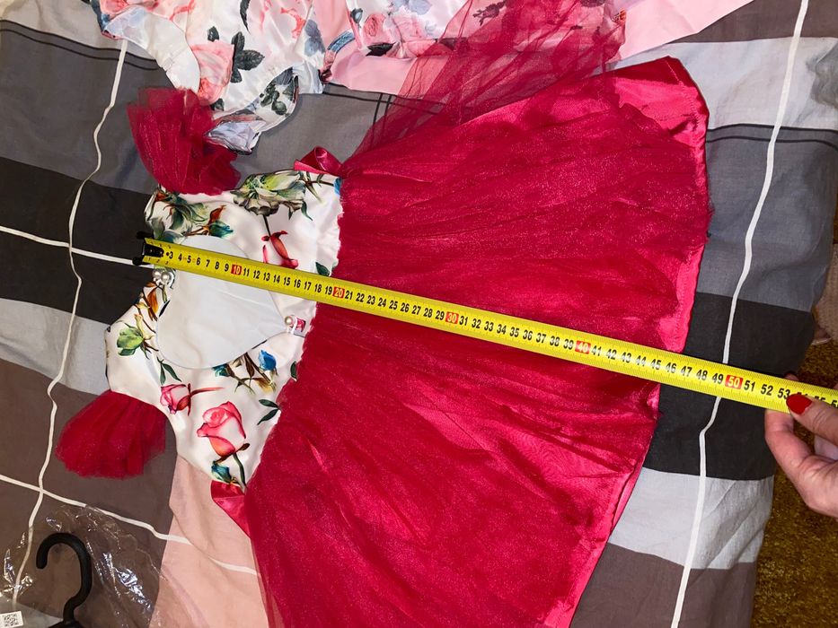 Дитяче святкове плаття неперевершений дизайн з квітами