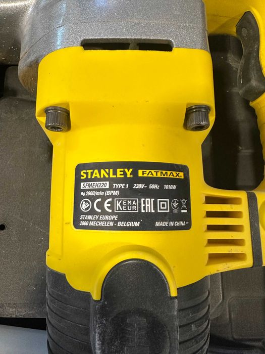 Martelo demolidor Stanley Fatmax 5KG SFMEH220K-QS SDS-MAX