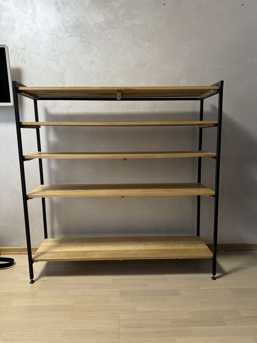 Стелаж деревʼяний