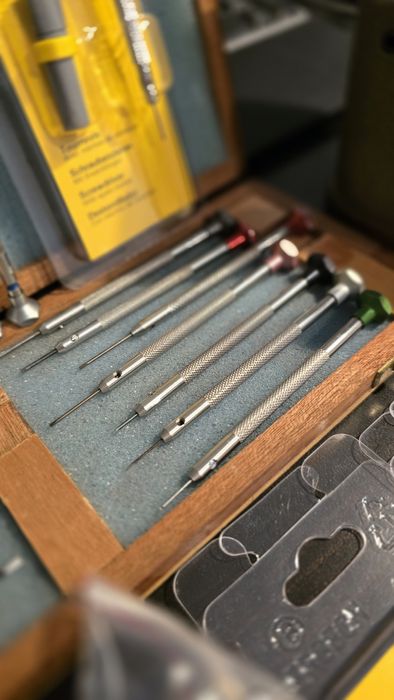 Часовой инструмент часовые отвёртки Bergeon, BOB Swiss made новые