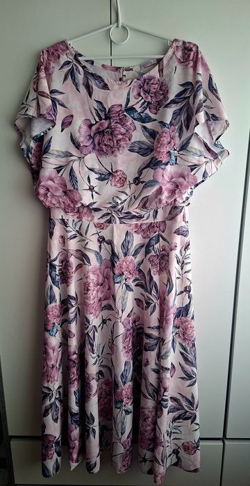 Sukienka roz 44 (komunia, bierzmowanie)