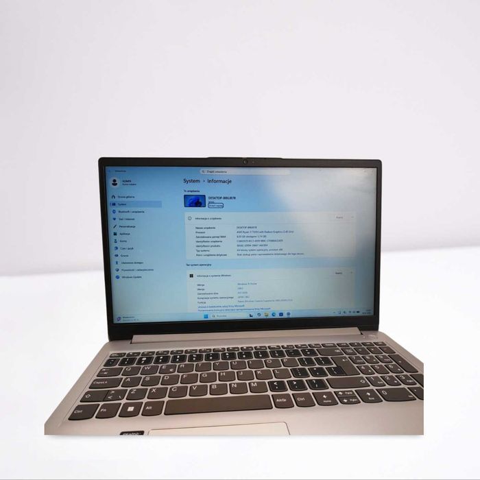 SMUKŁY LAPTOP | Lenovo IdeaPad 15 | Ryzen 3 7320U | 8GB 256SSD | Win11