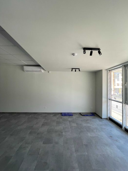 ОРЕНДА Панорамного ФАСАДНОГО приміщення, Г.Майдану, Майдан