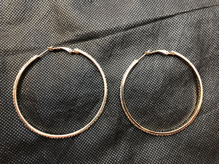 Продам новые серёжки серьги-кольца