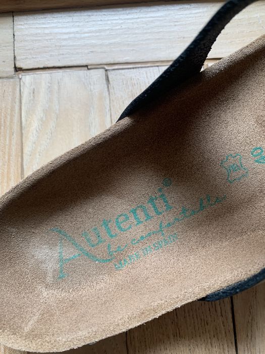 Шльопки жіночі Autenti 40.