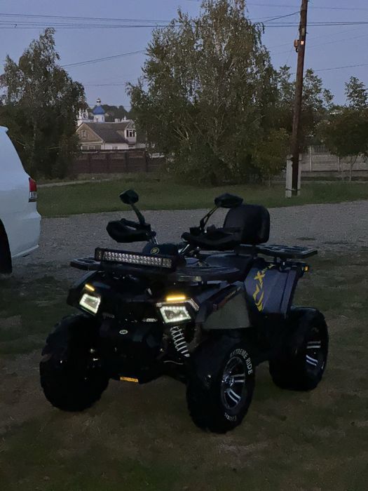 Продаю квадрик Sharx 200