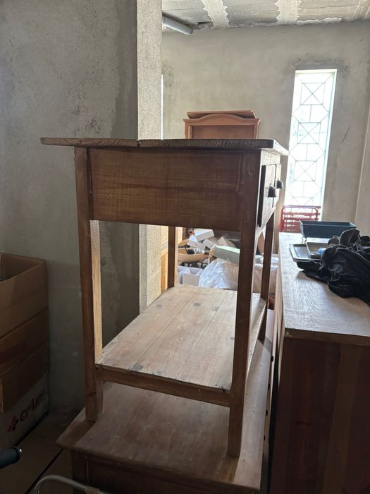 Mesa de cozinha antiga/aparador