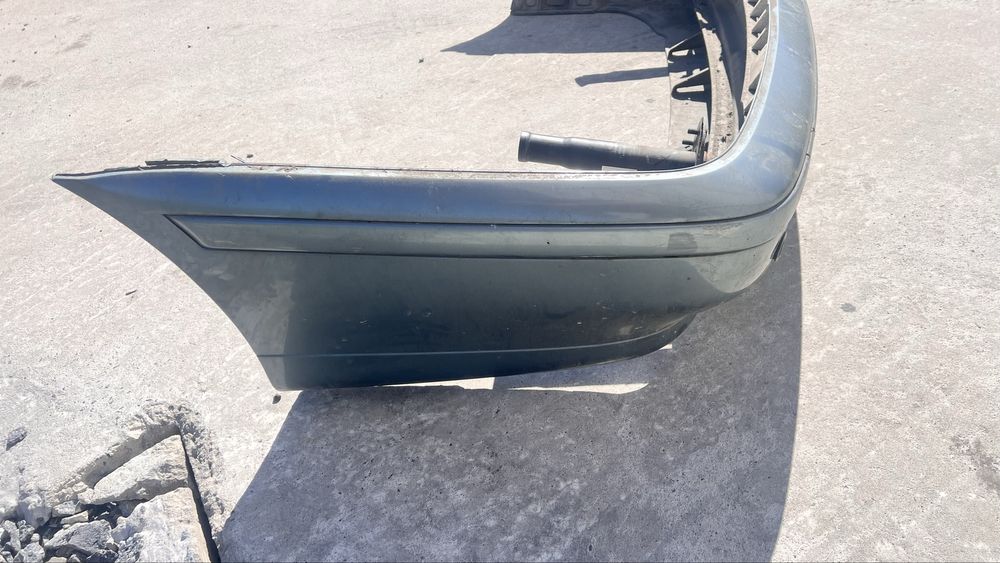 Бампер задній е39 рест