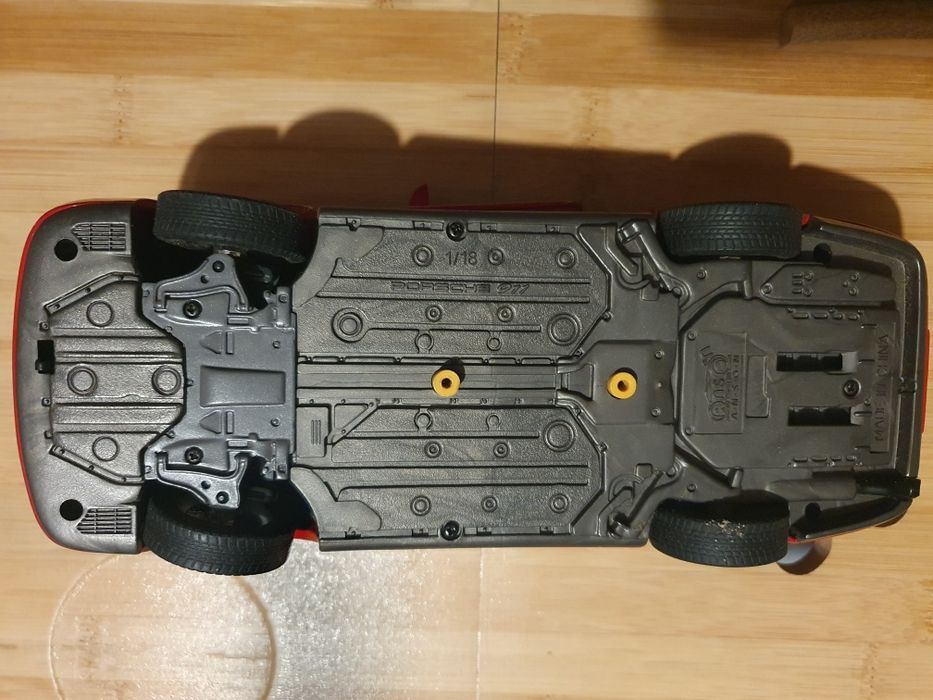 Miniatura porsche carrera 4