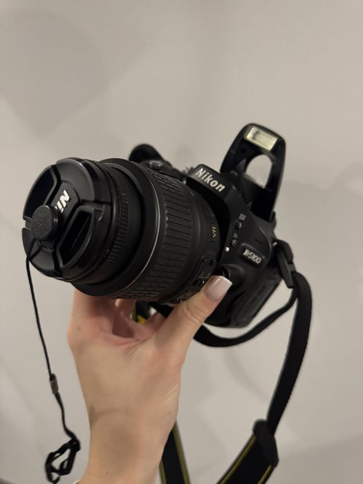 Дзеркальний фотоапарат Nikon D5100 kit 18-55