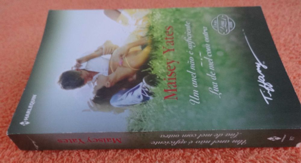 Livro “Um Anel Não é Suficiente | Lua de Mel com Outra64750497091458123