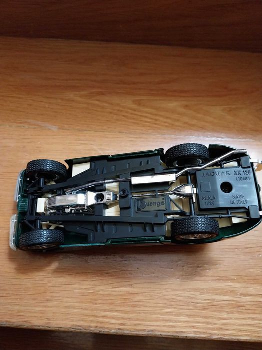 Jaguar XK120 - Miniatura Burago