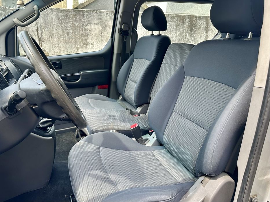 Hyundai Starex 2.5 CRDI 6 lugares
