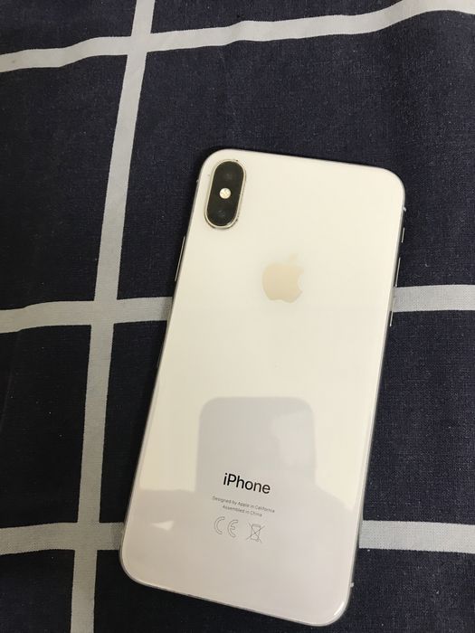 Продам айфон 10