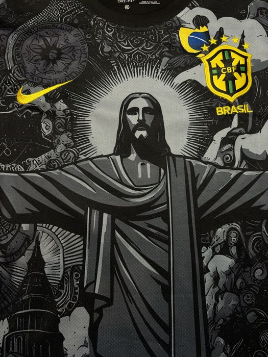 Camisola Brasil Nike Edição Especial Cristo Redentor - Preta/Cinza