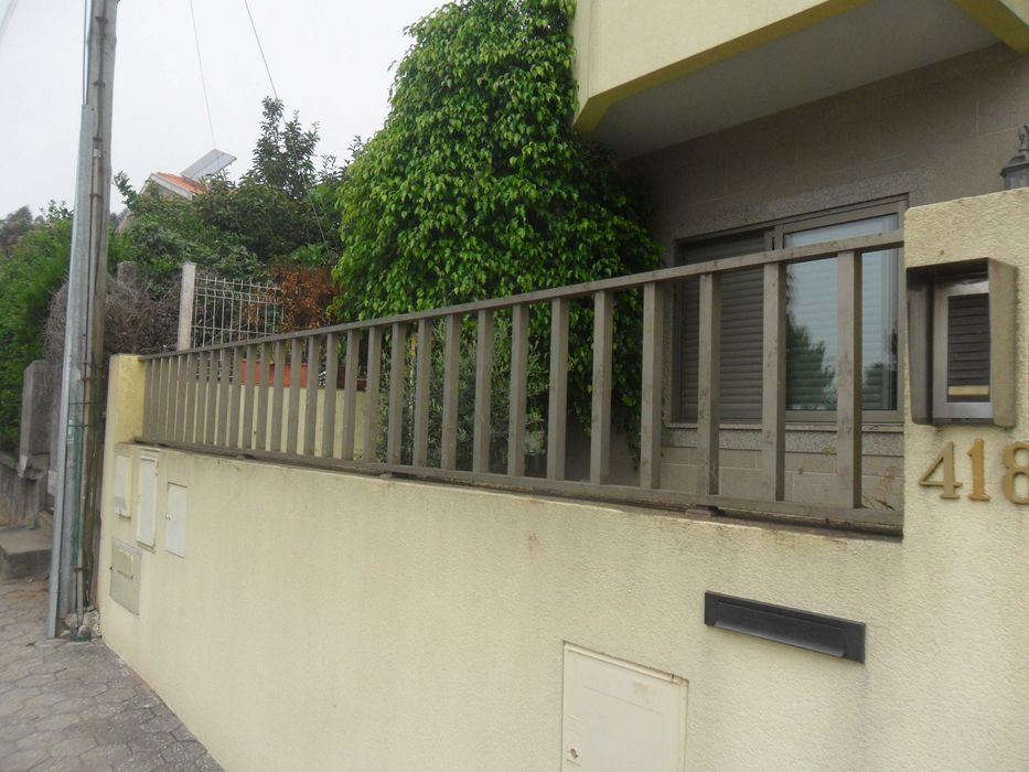 Grade muro, louças, rodas, engarrafador